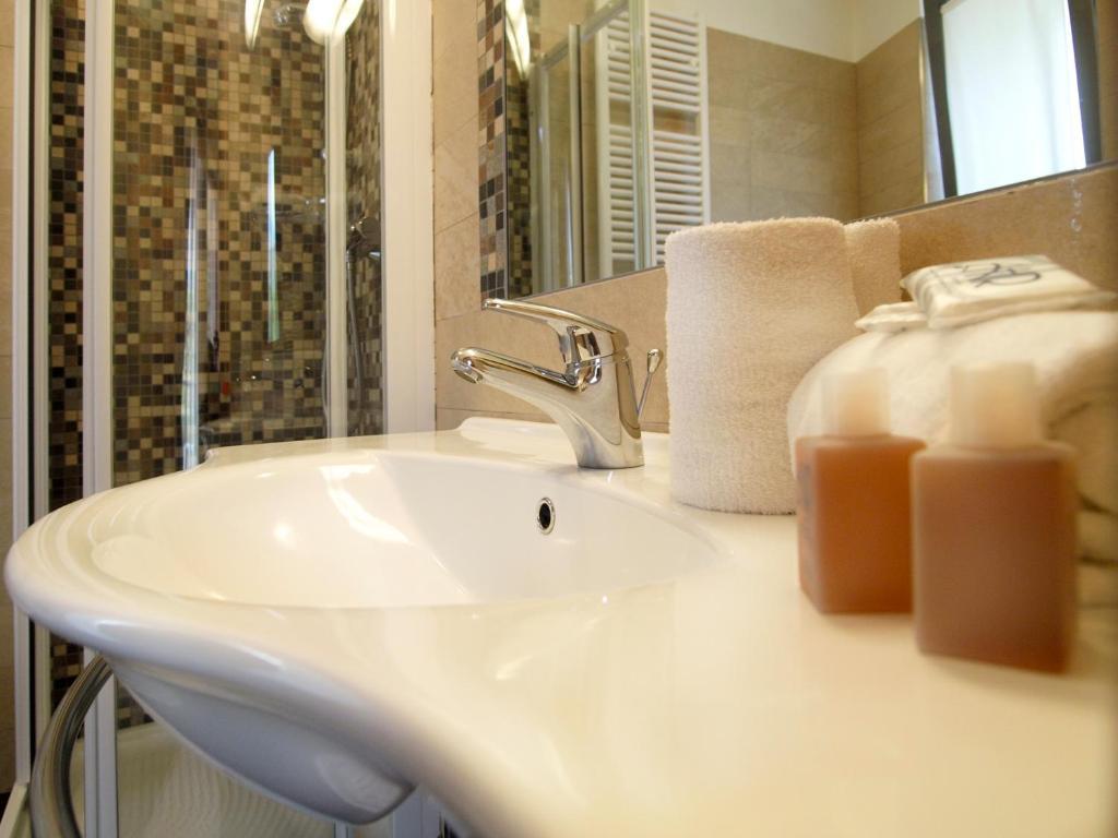 Rosa Hotel 3*